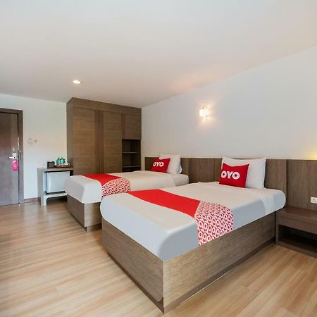 Oyo 257 Sea Paradise Hotel Sattahip Exterior photo