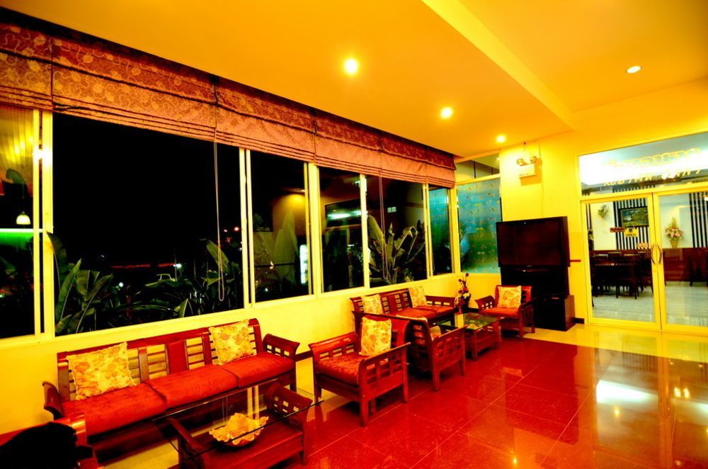Oyo 257 Sea Paradise Hotel Sattahip Exterior photo